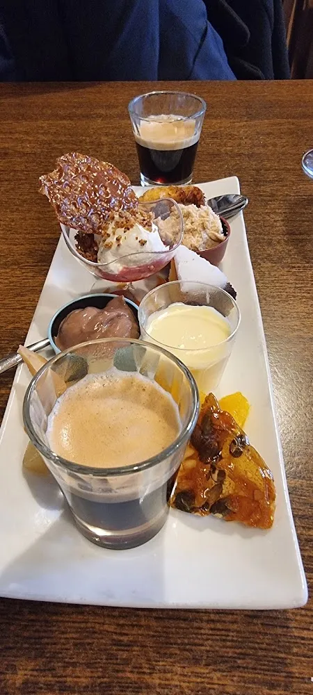 Café Gourmand